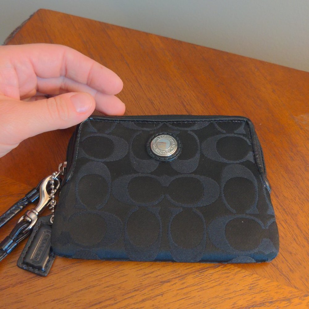 COACH Wristlet Black
